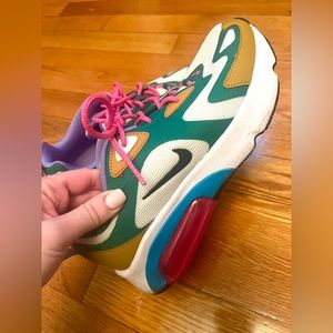 Womens Nike Air Max 200 size 7